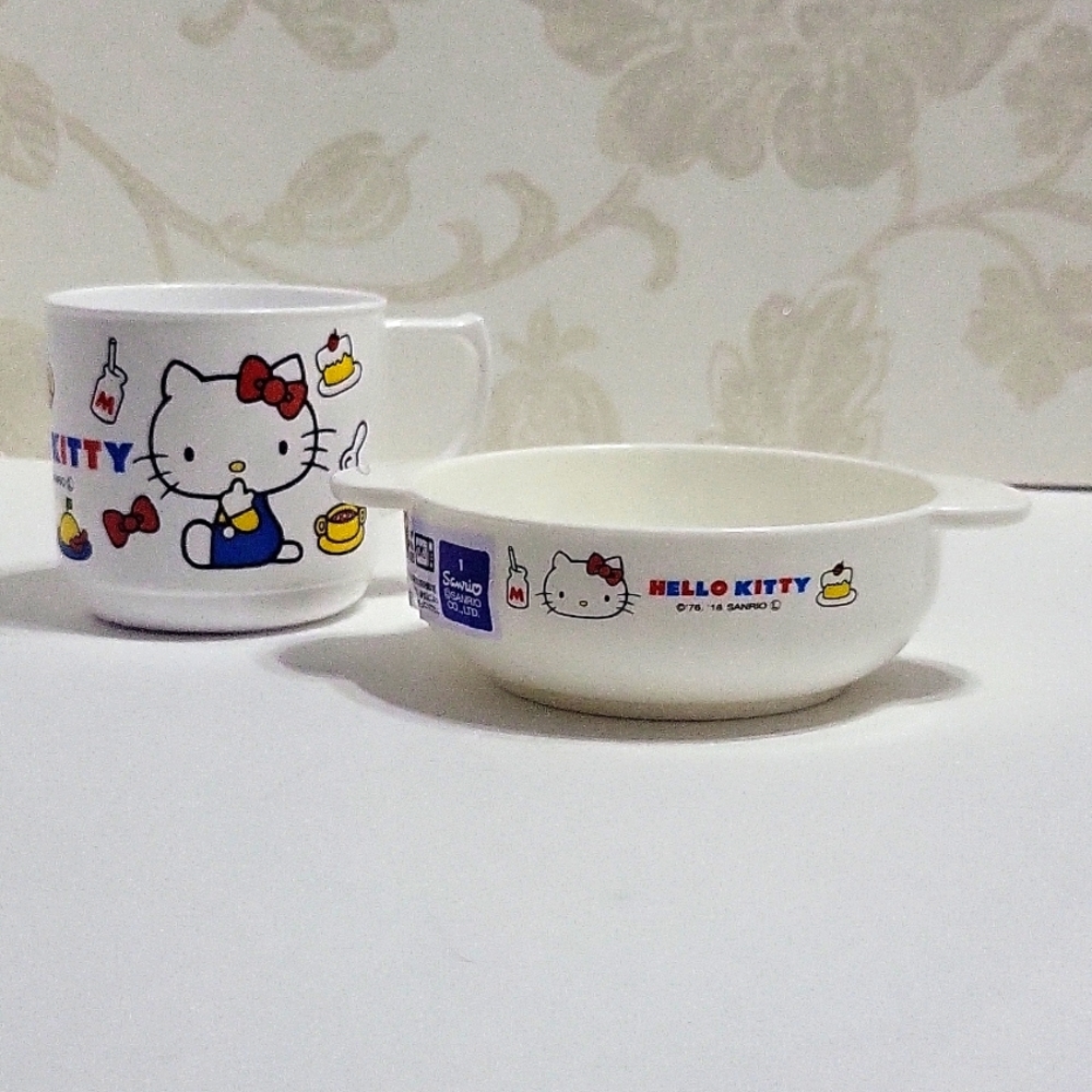 New plastic Hello Kitty cup and bowl